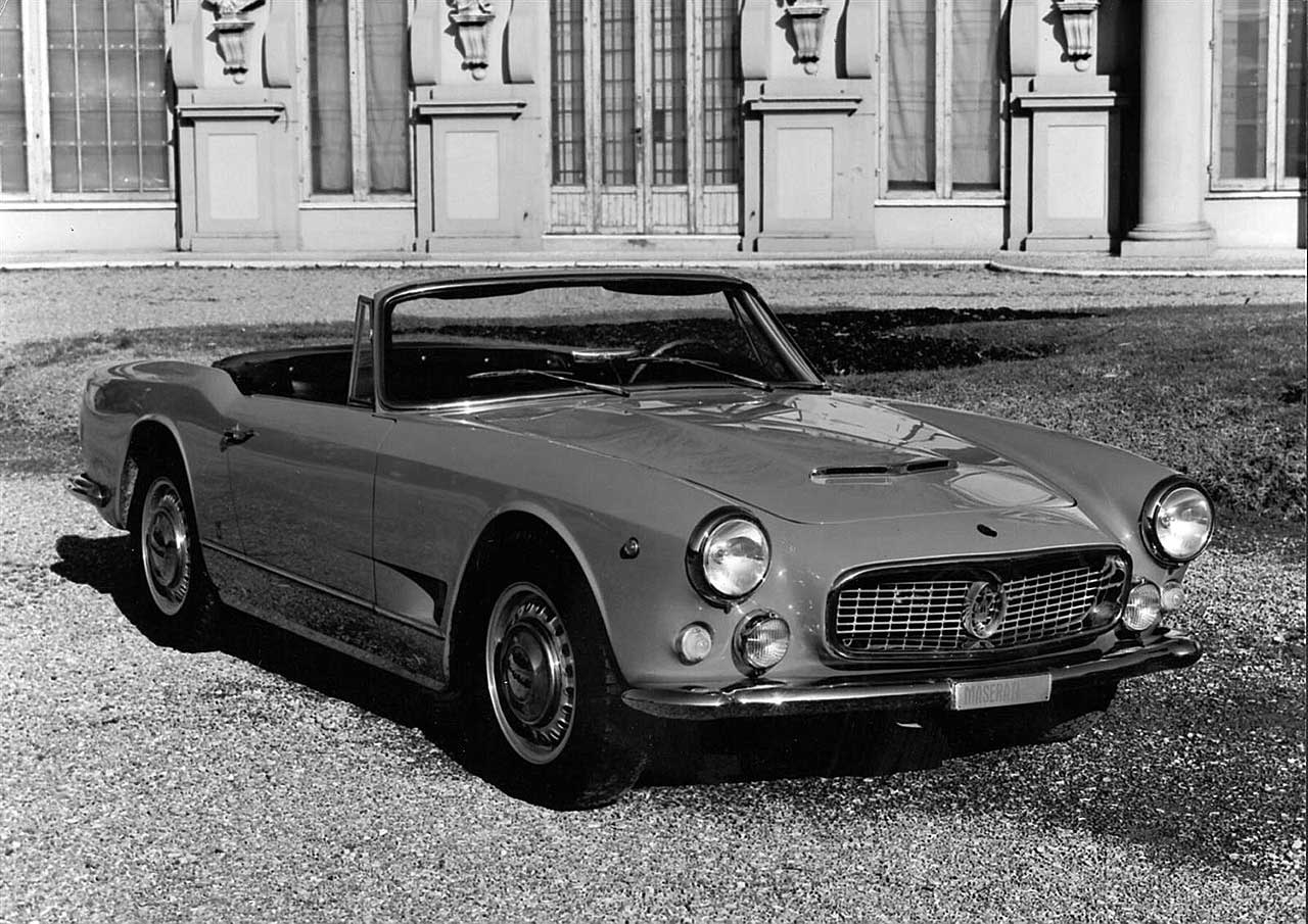 Maserati 3500GT: над кузовом поработали дизайнеры из ателье Touring. Дизайн открытой версии Spyder (по сей день считается самым красивым Maserati всех времен) 